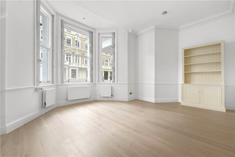 2 bedroom flat, Manson Place, South Kensington SW7 - Available