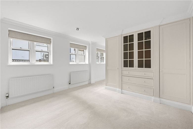 2 bedroom flat, Manson Place, South Kensington SW7 - Available