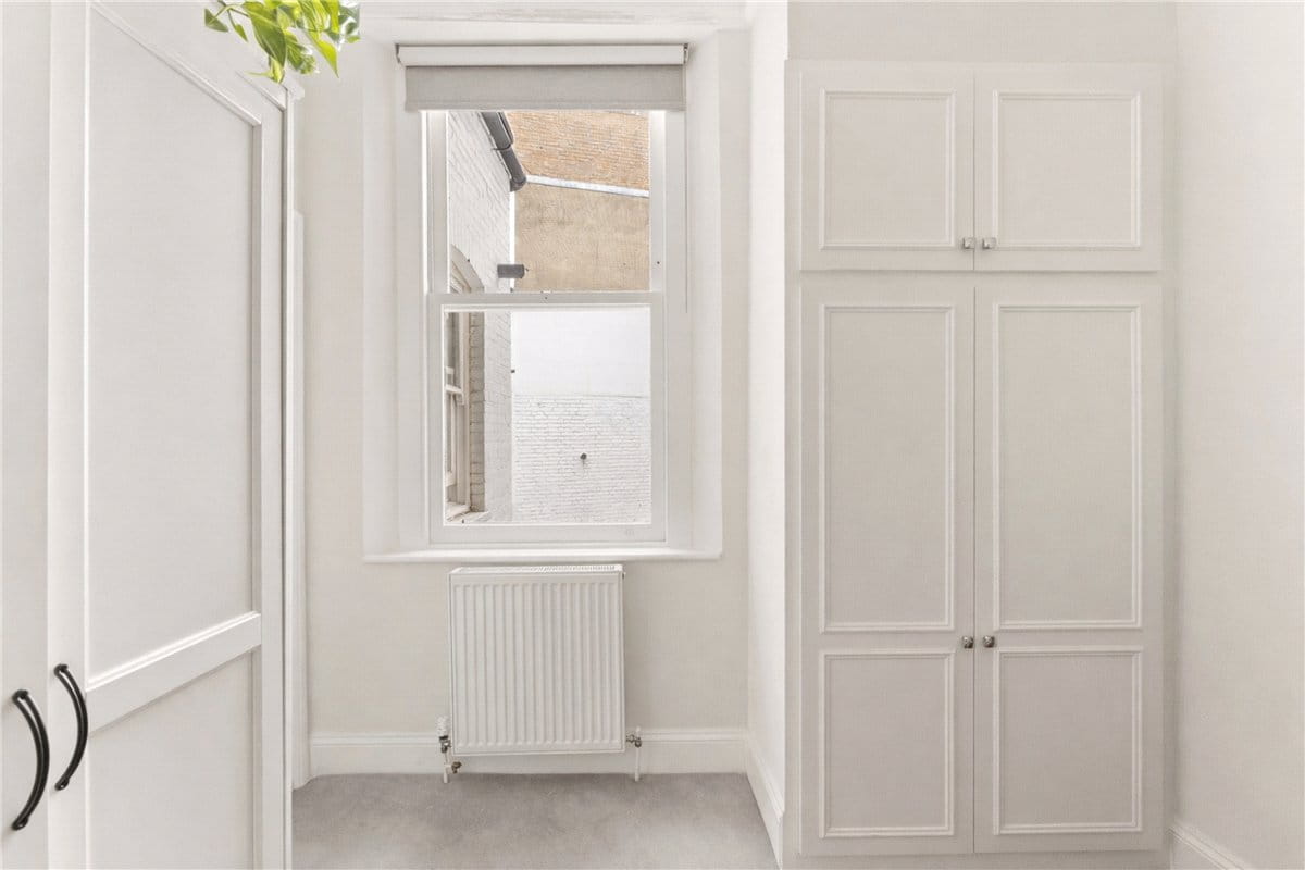 3 bedroom flat, Queens Gate, South Kensington SW7 - Available