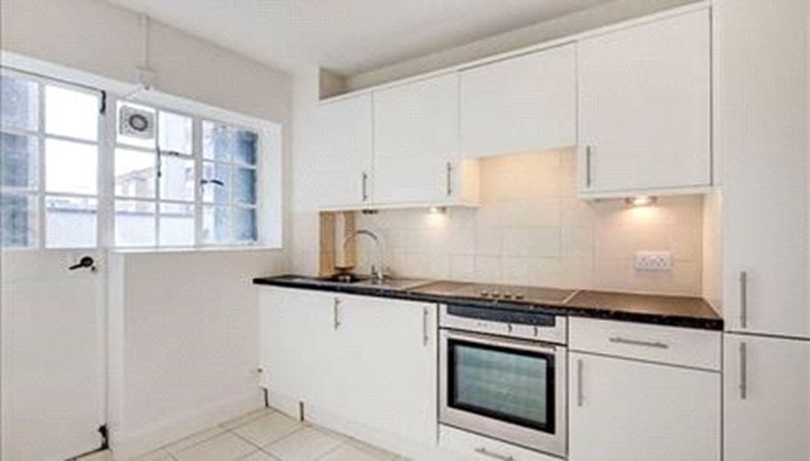2 bedroom flat, Pelham Court, 145 Fulham Road SW3 - Available
