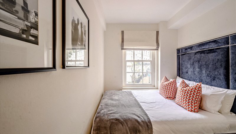 2 bedroom flat, Pelham Court, 145 Fulham Road SW3 - Available