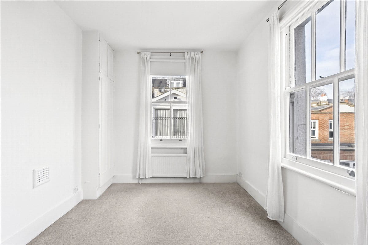 4 bedroom house, Donne Place, Chelsea SW3 - Let Agreed