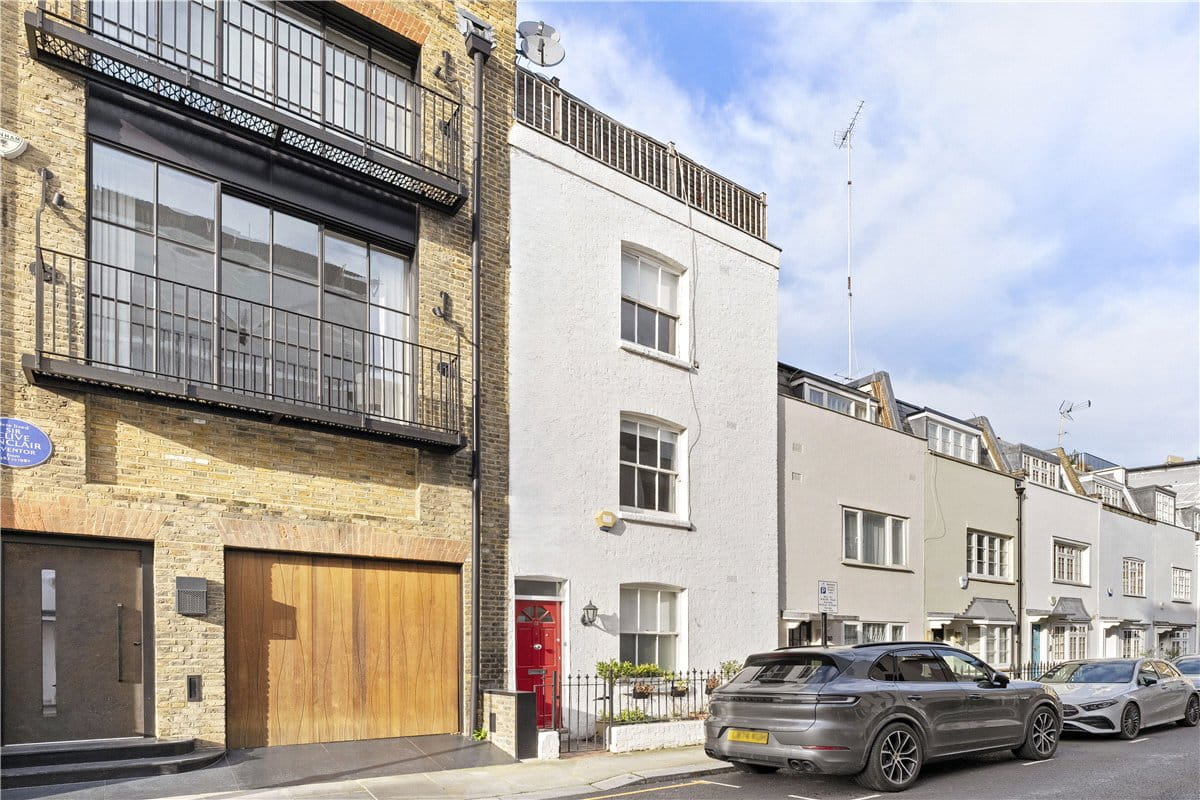 4 bedroom house, Donne Place, Chelsea SW3 - Let Agreed
