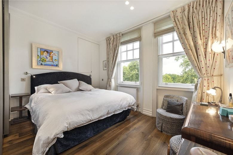 2 bedroom flat, Riverpark Court, 22-23 Embankment Gardens SW3