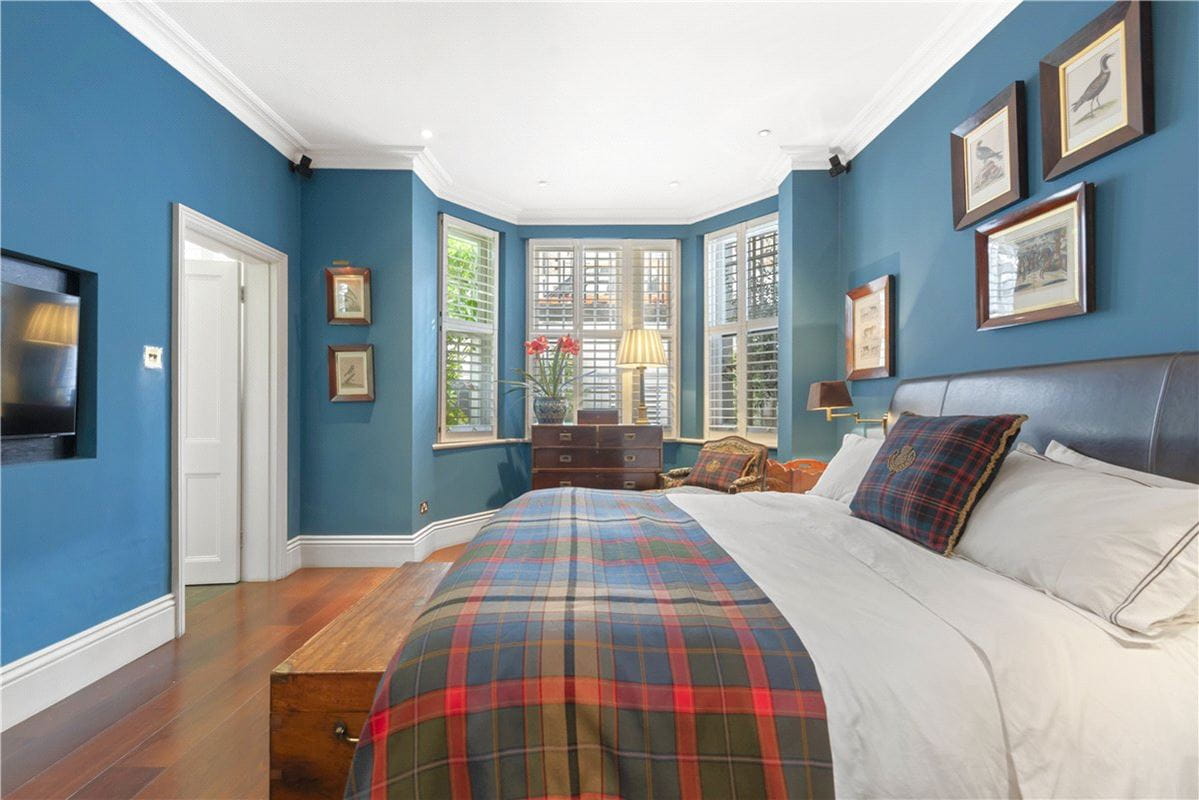 4 bedroom maisonette, Elvaston Place, South Kensington SW7 - Available