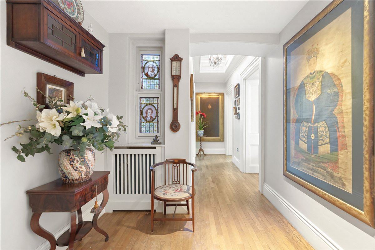 4 bedroom maisonette, Elvaston Place, South Kensington SW7 - Available