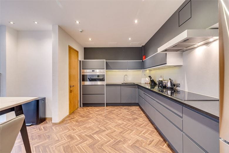 4 bedroom house, Cheval Place, Knightsbridge SW7 - Available