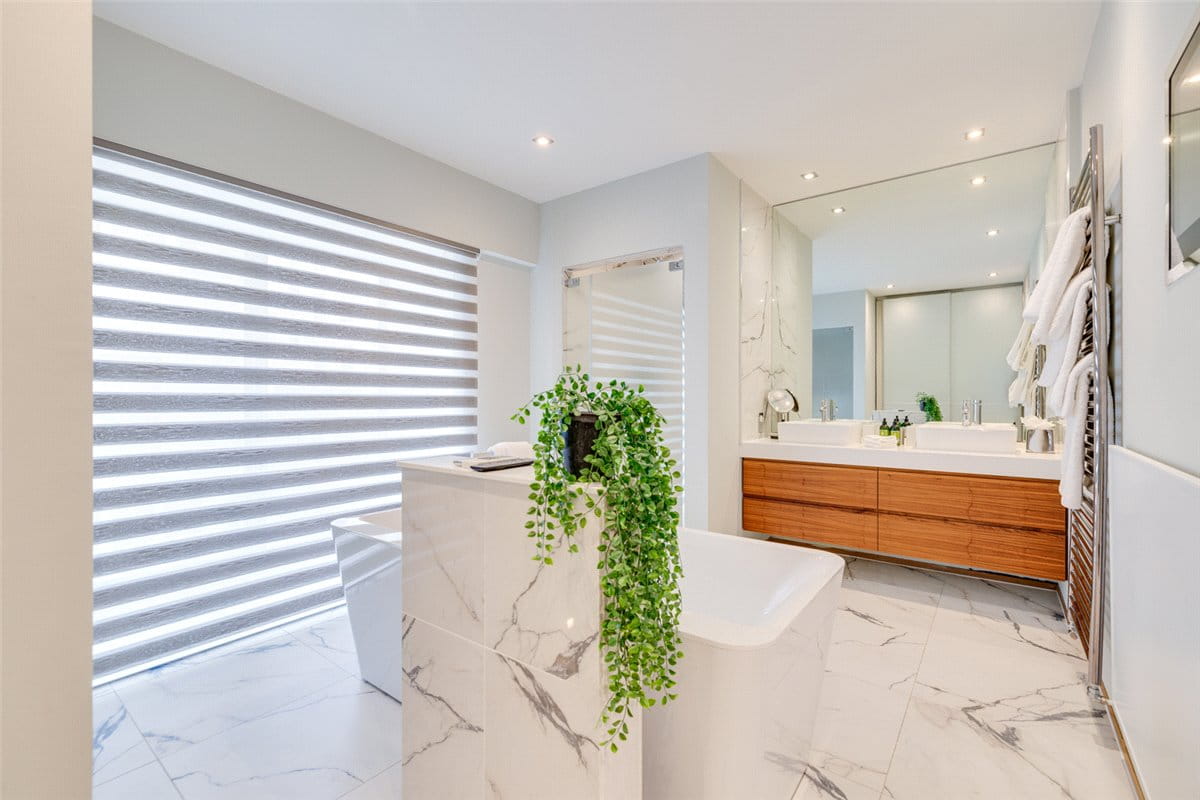 4 bedroom house, Cheval Place, Knightsbridge SW7 - Available