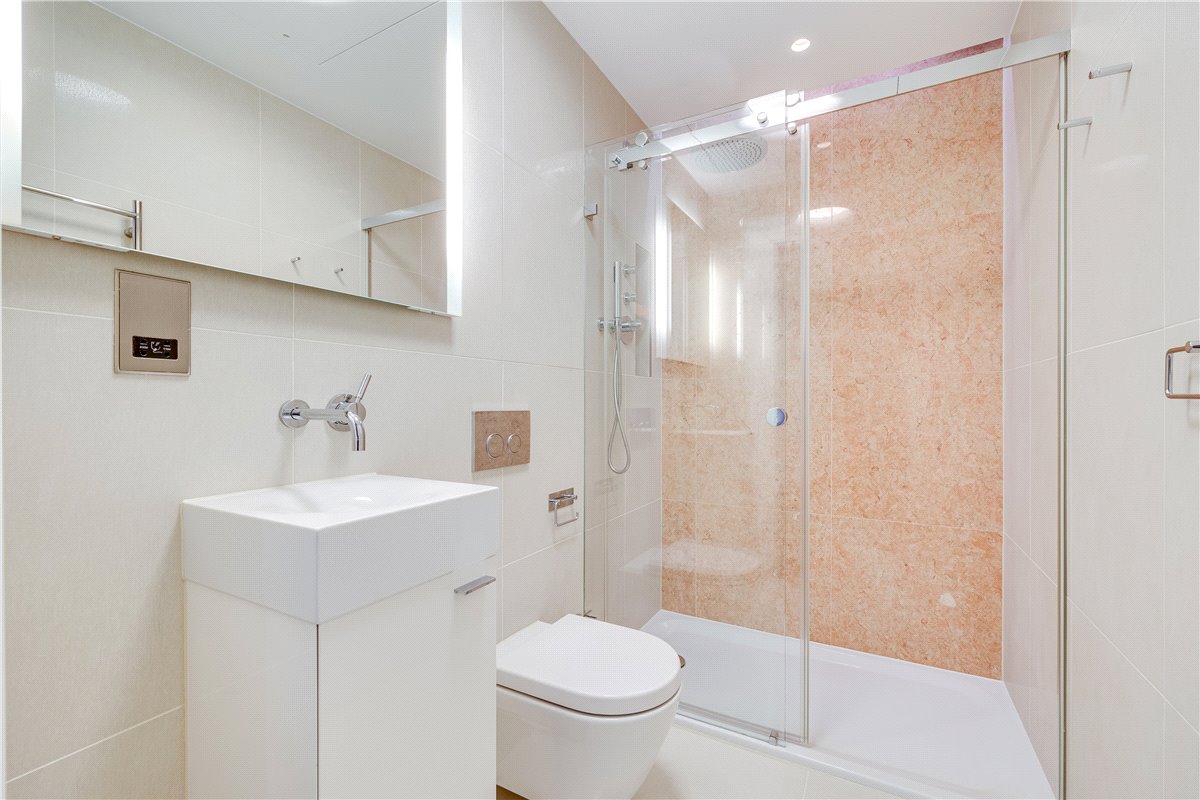 4 bedroom house, Queens Gate Mews, London SW7 - Available