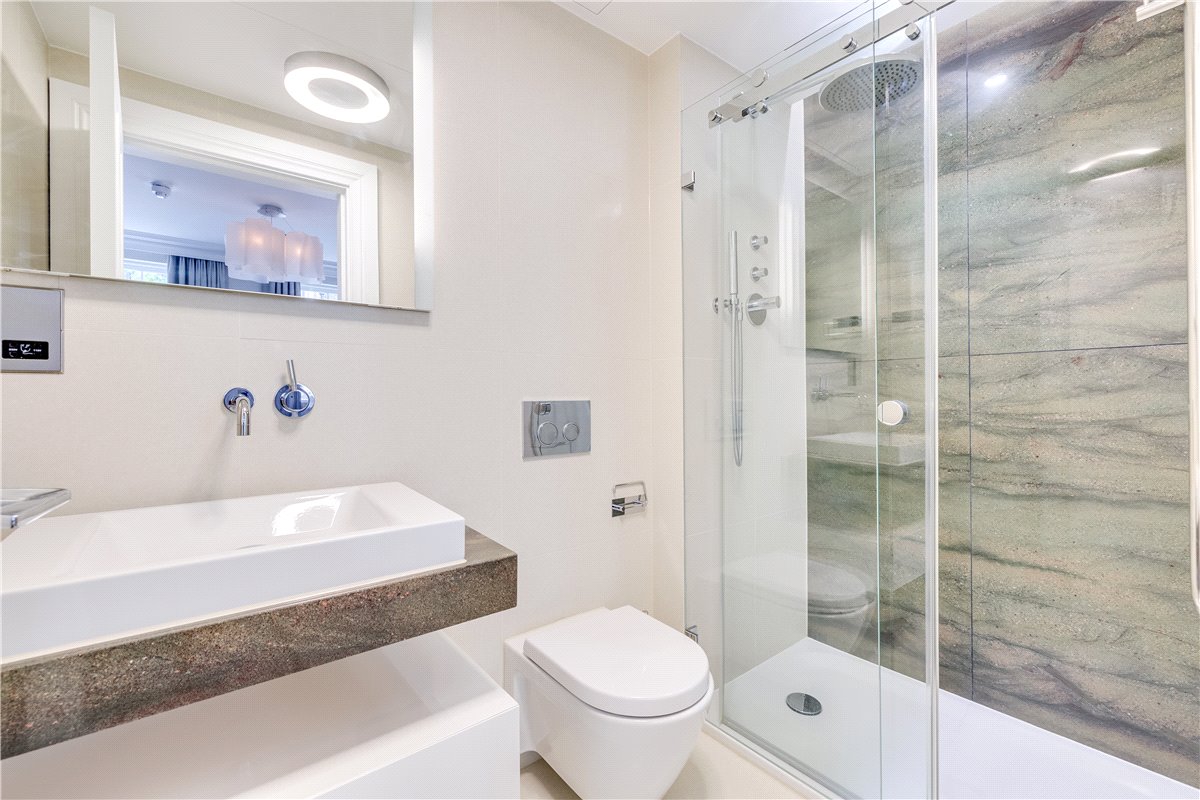 4 bedroom house, Queens Gate Mews, London SW7 - Available