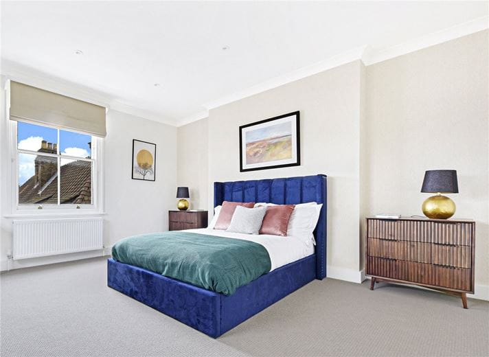 4 bedroom house, St Lawrence Terrace, North Kensington W10 - Available