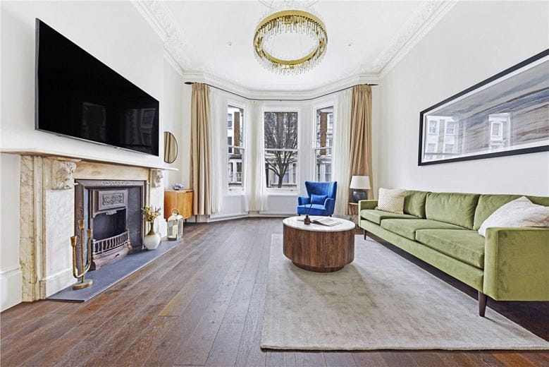 4 bedroom house, St Lawrence Terrace, North Kensington W10 - Available