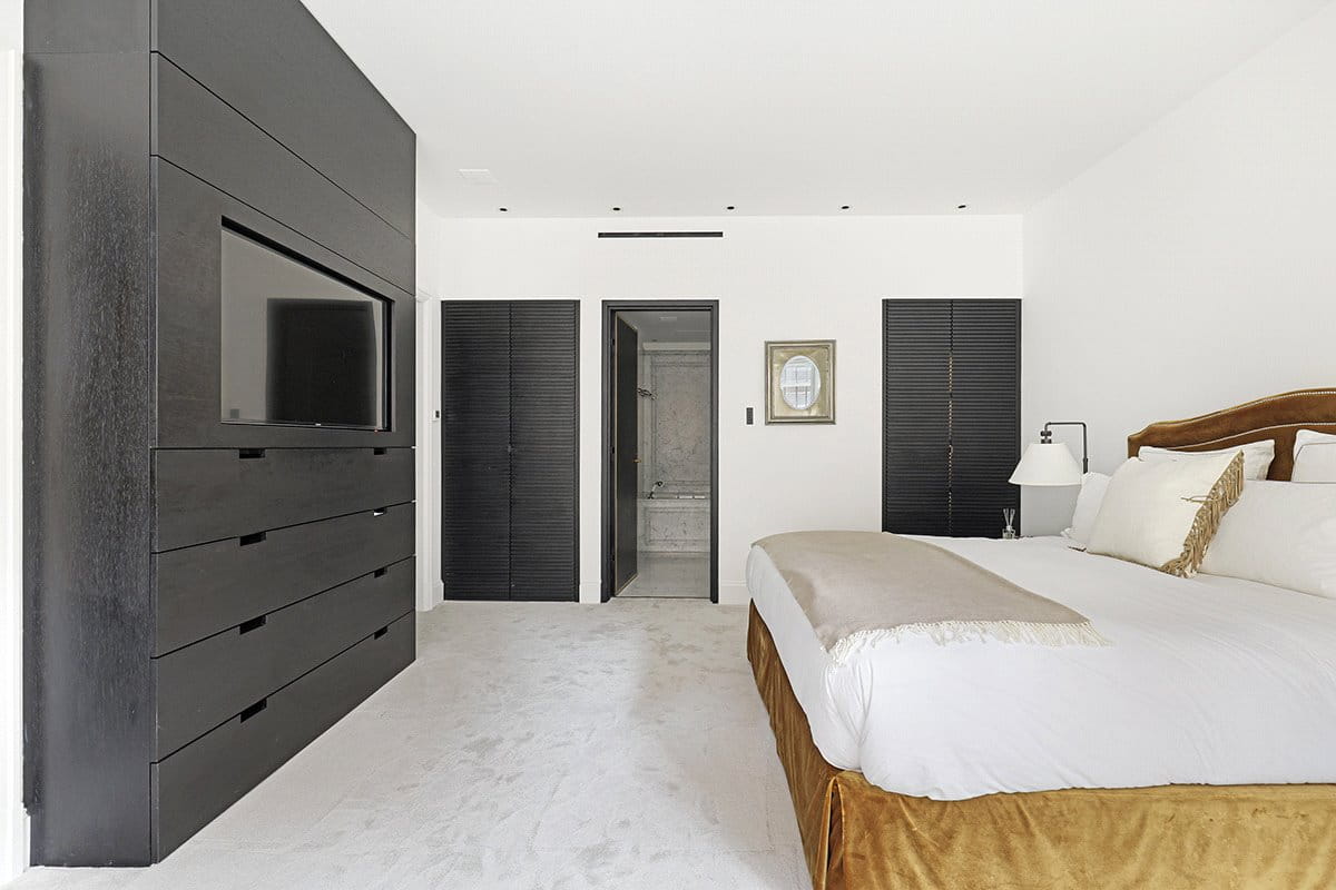 3 bedroom flat, Pont Street, Knightsbridge SW1X - Available