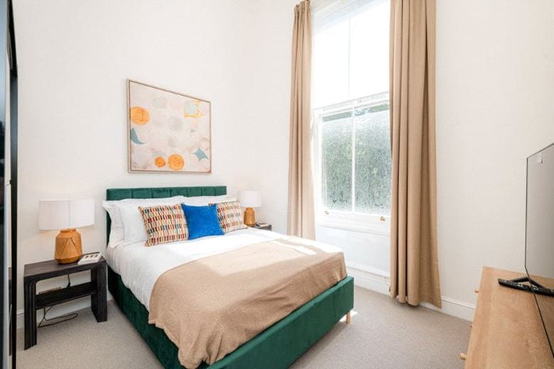 2 bedroom flat, Lexham Gardens, Kensington W8 - Available