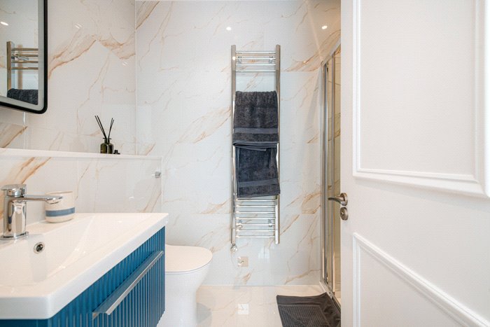 2 bedroom flat, Lexham Gardens, Kensington W8 - Available