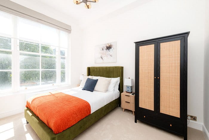 2 bedroom flat, Lexham Gardens, Kensington W8 - Available