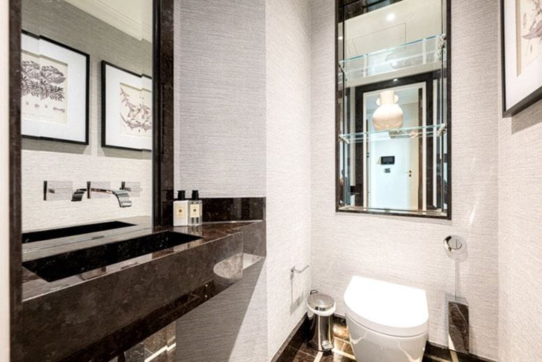 2 bedroom flat, Prince Of Wales Terrace, Kensington W8 - Available