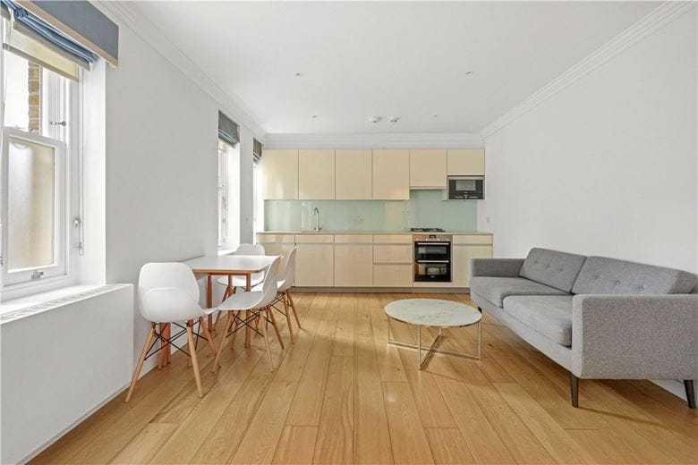1 bedroom flat, Brompton Road, Knightsbridge SW3 - Available