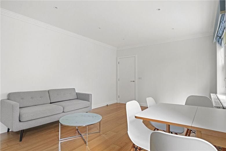 1 bedroom flat, Brompton Road, Knightsbridge SW3 - Available