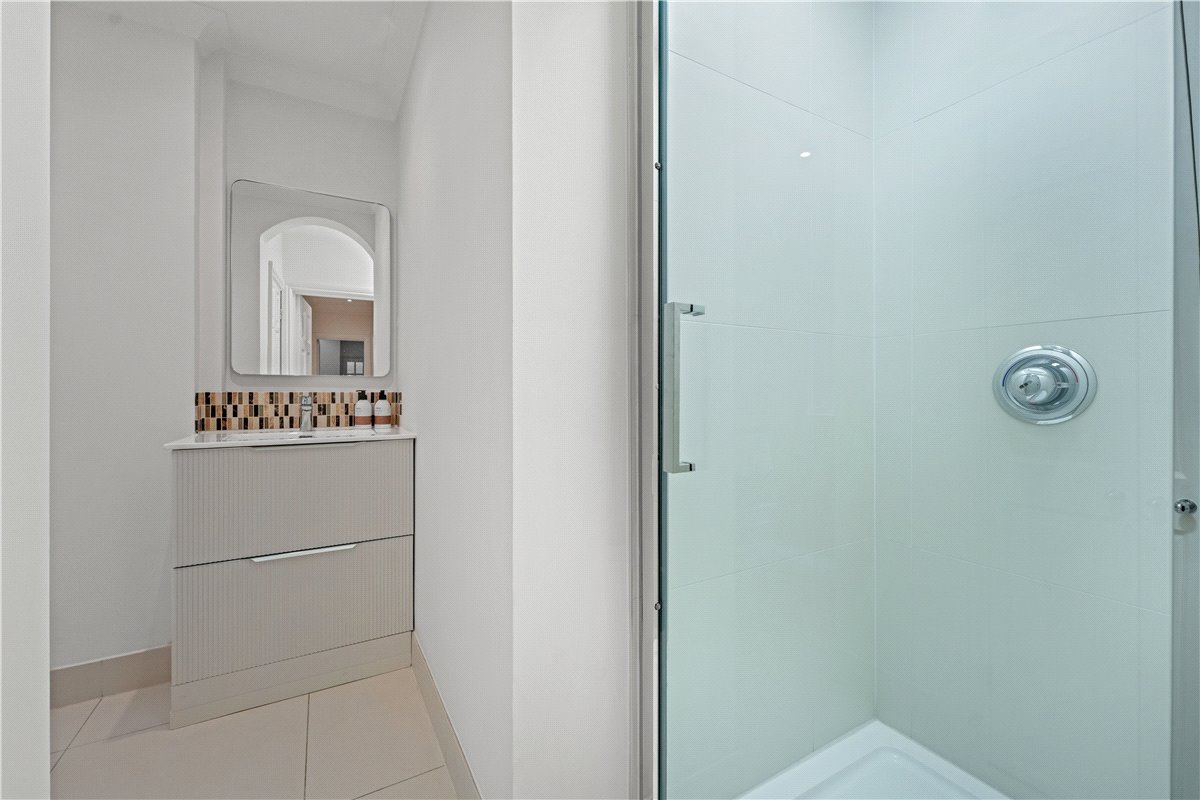 6 bedroom house, Ennismore Gardens, Knightsbridge SW7 - Available