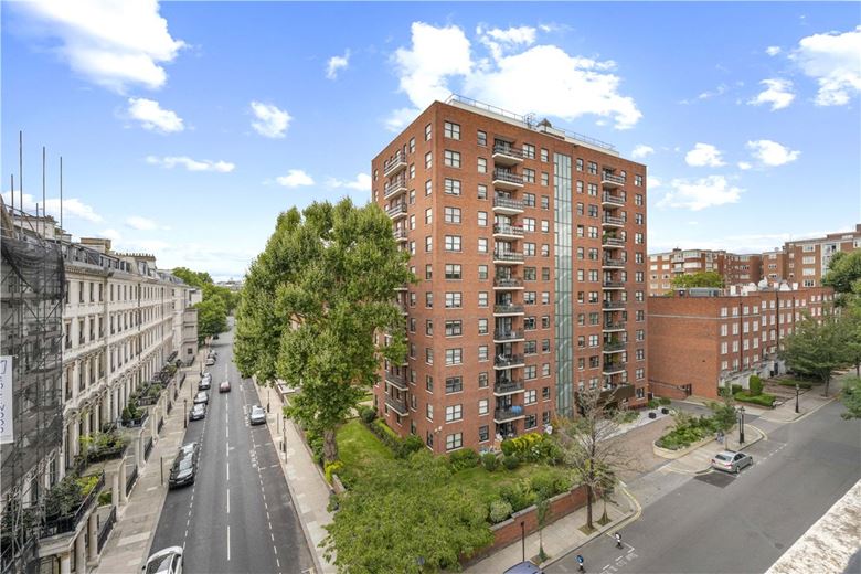 6 bedroom house, Ennismore Gardens, Knightsbridge SW7 - Available