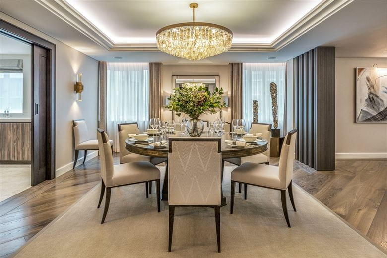 2 bedroom flat, Lancelot Place, Knightsbridge SW7 - Available