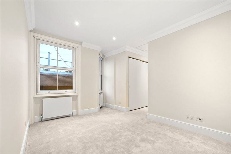 4 bedroom maisonette, Egerton Gardens, Knightsbridge SW3 - Available
