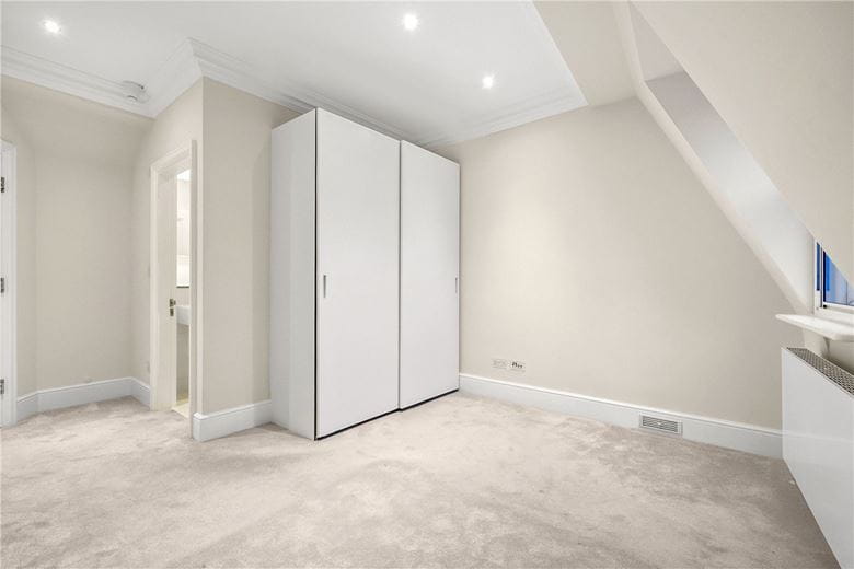 4 bedroom maisonette, Egerton Gardens, Knightsbridge SW3 - Available