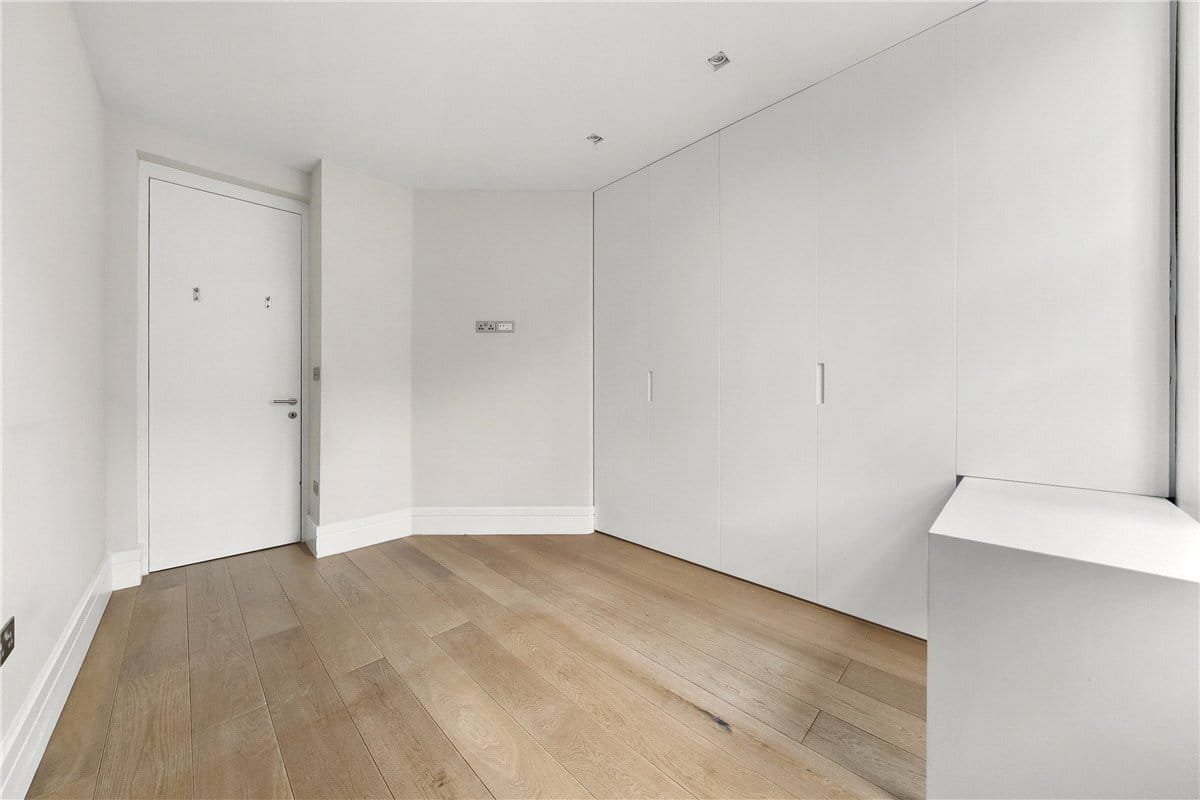 3 bedroom flat, The Little Boltons, Chelsea SW5 - Available