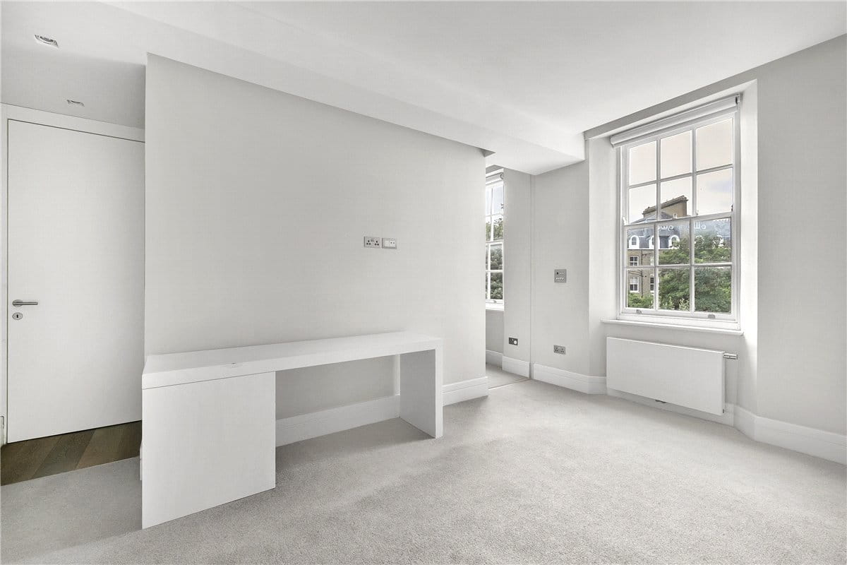 3 bedroom flat, The Little Boltons, Chelsea SW5 - Available