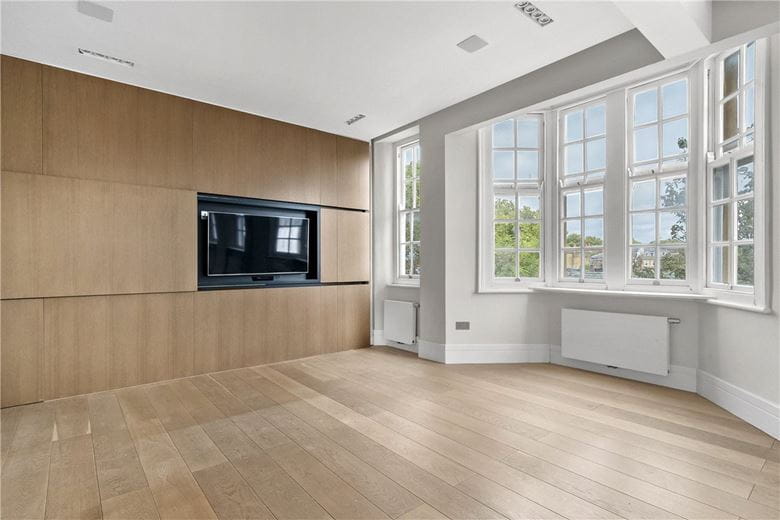 3 bedroom flat, The Little Boltons, Chelsea SW5 - Available