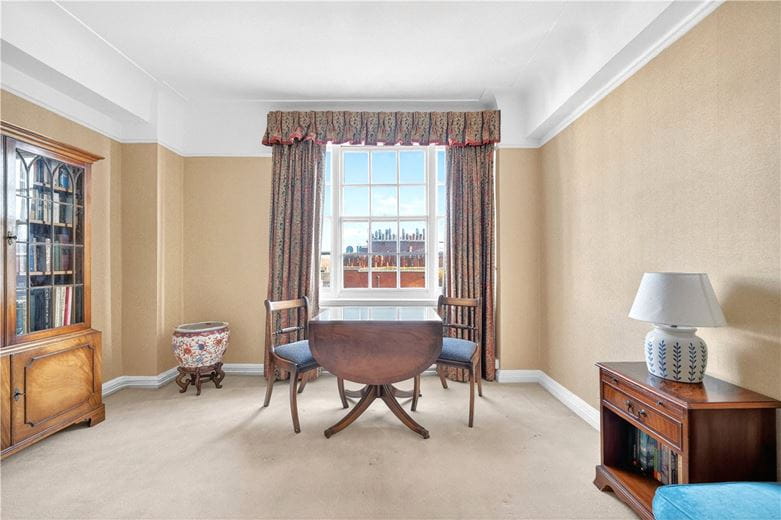 2 bedroom flat, York House, 1 Turks Row SW3 - Available