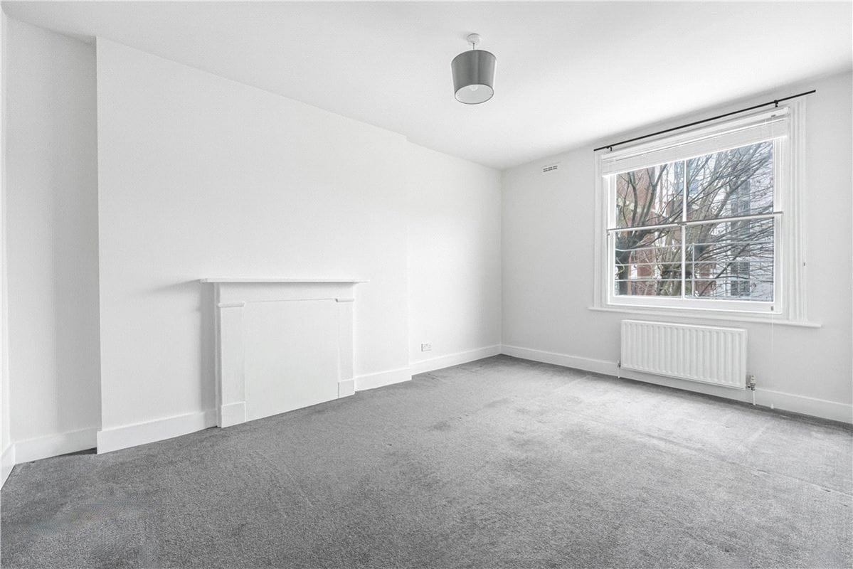 2 bedroom flat, Upper Addison Gardens, Holland Park W14 - Let Agreed