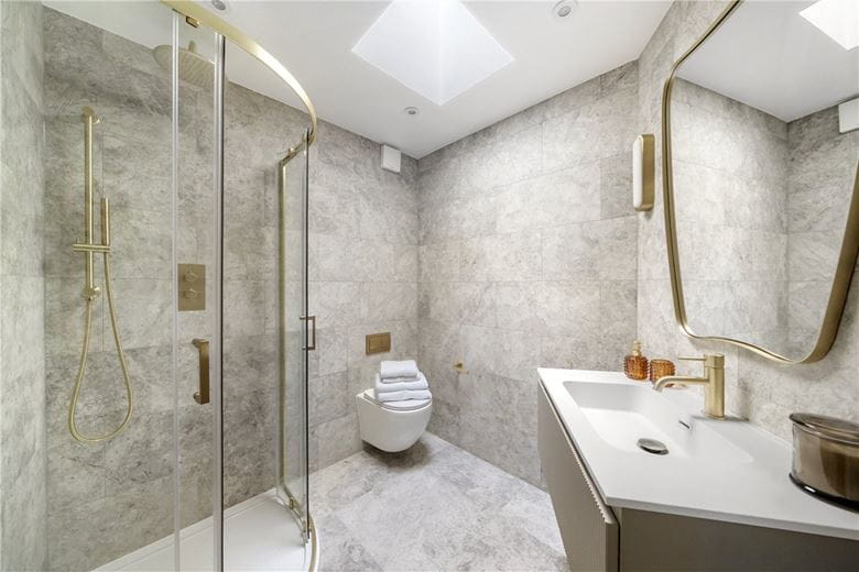 2 bedroom flat, Cadogan Square, Knightsbridge SW1X - Available