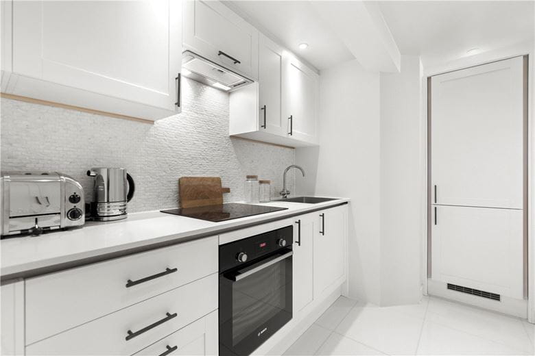 2 bedroom flat, Cadogan Square, Knightsbridge SW1X - Available