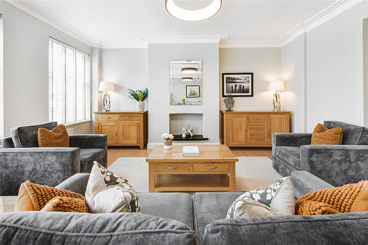 3 bedroom flat, Stafford Court, Kensington High Street W8 - Available