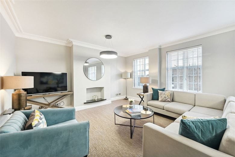 3 bedroom flat, Stafford Court, Kensington High Street W8 - Available