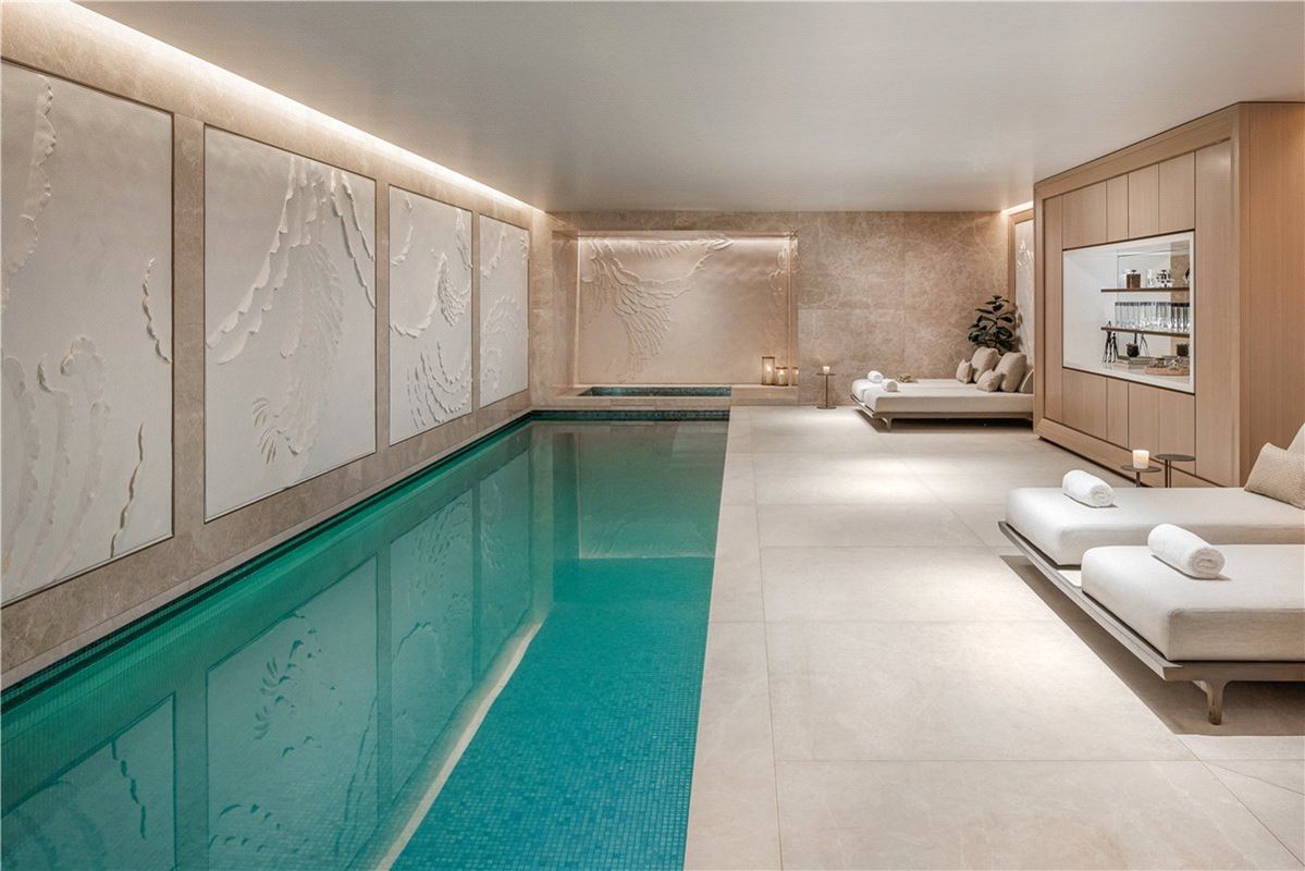 7 bedroom flat, Pont Street, Knightsbridge SW1X - Available