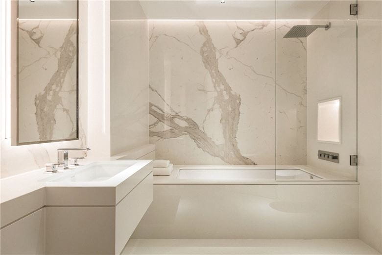 7 bedroom flat, Pont Street, Knightsbridge SW1X - Available