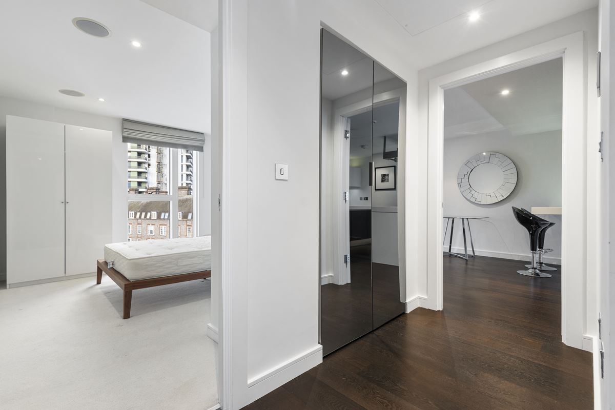 2 bedroom , Gatliff Road, Pimlico SW1W - Available