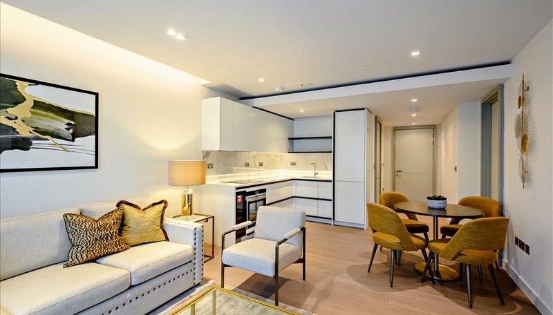 1 bedroom flat, Edgware Road, London W2 - Available