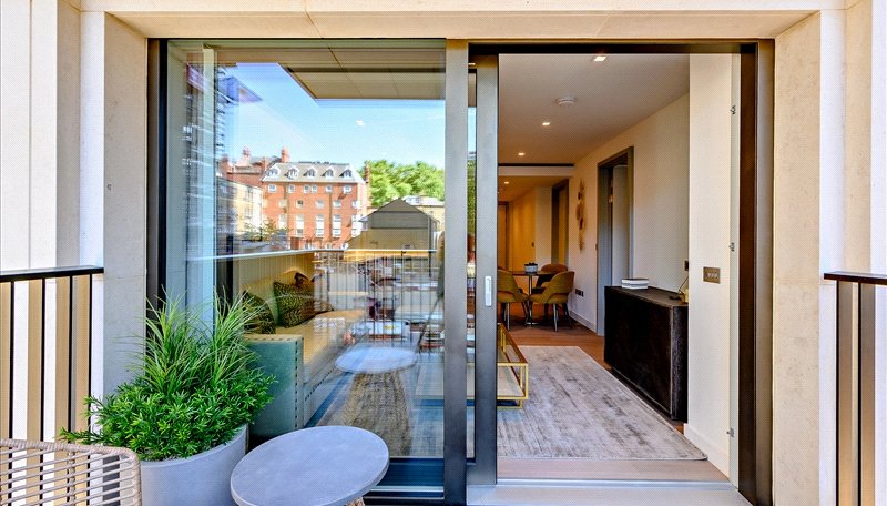 1 bedroom flat, Edgware Road, London W2 - Available