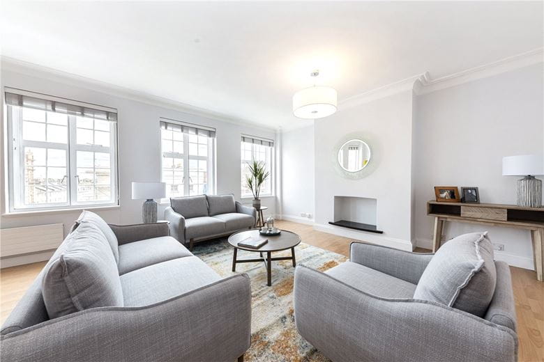 3 bedroom flat, Stafford Court, Kensington High Street W8 - Available