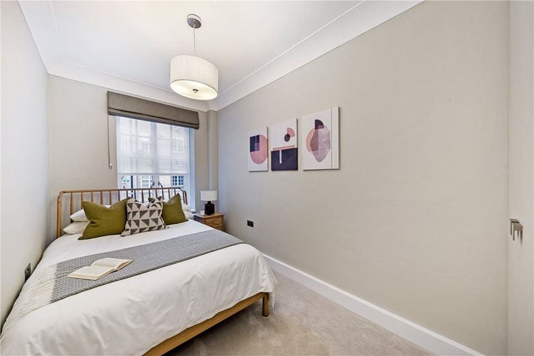 2 bedroom , Stafford Court, Kensington High Street W8 - Available