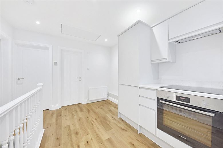 1 bedroom flat, 5 Egerton Terrace, Knightsbridge SW3 - Available
