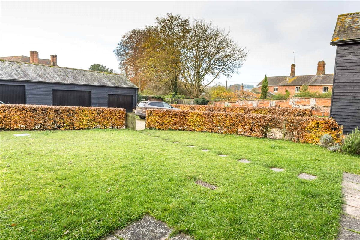 3 bedroom house, Brunton, Collingbourne Kingston SN8