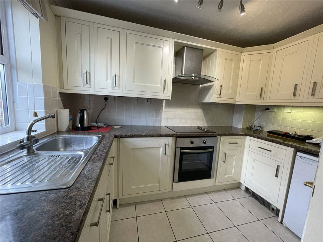 2 bedroom house, College Fields, Marlborough SN8 - Let Agreed
