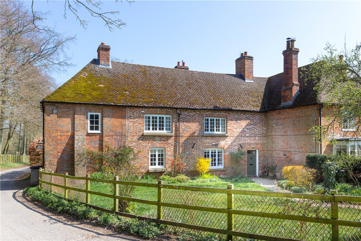 3 bedroom house, Standen Estate, Hungerford RG17 - Let Agreed