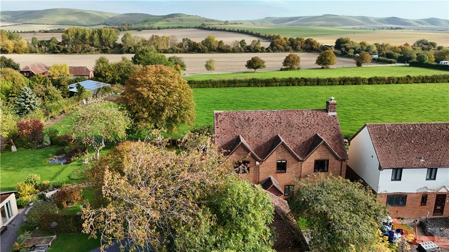 4 bedroom house, All Cannings, Devizes SN10 - Available