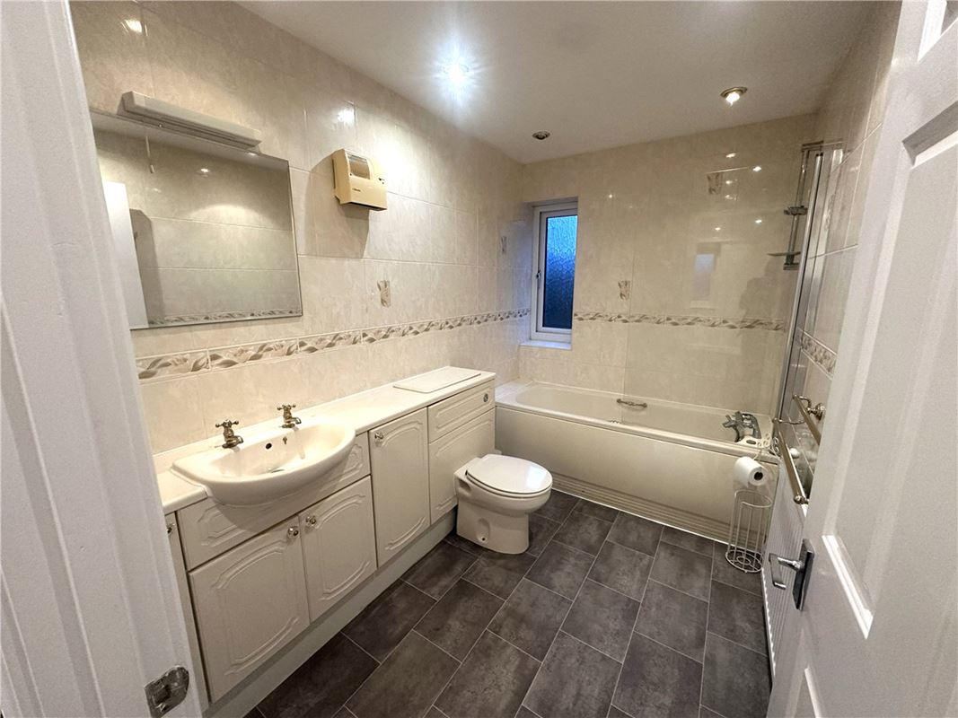 4 bedroom house, All Cannings, Devizes SN10 - Available